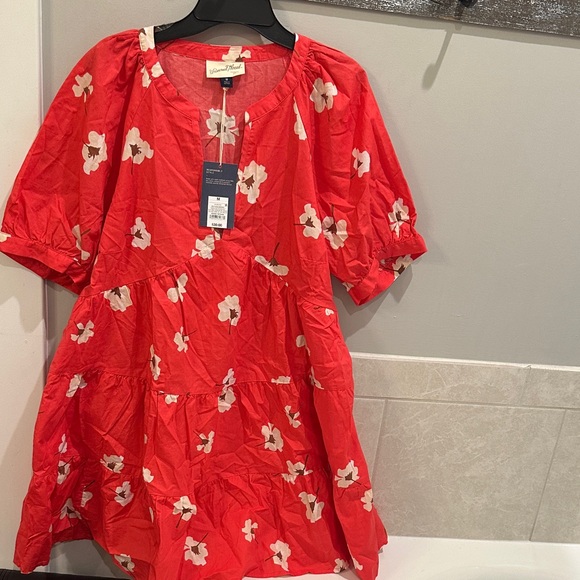 Universal Thread Red Floral Tunic Top - Picture 1 of 3